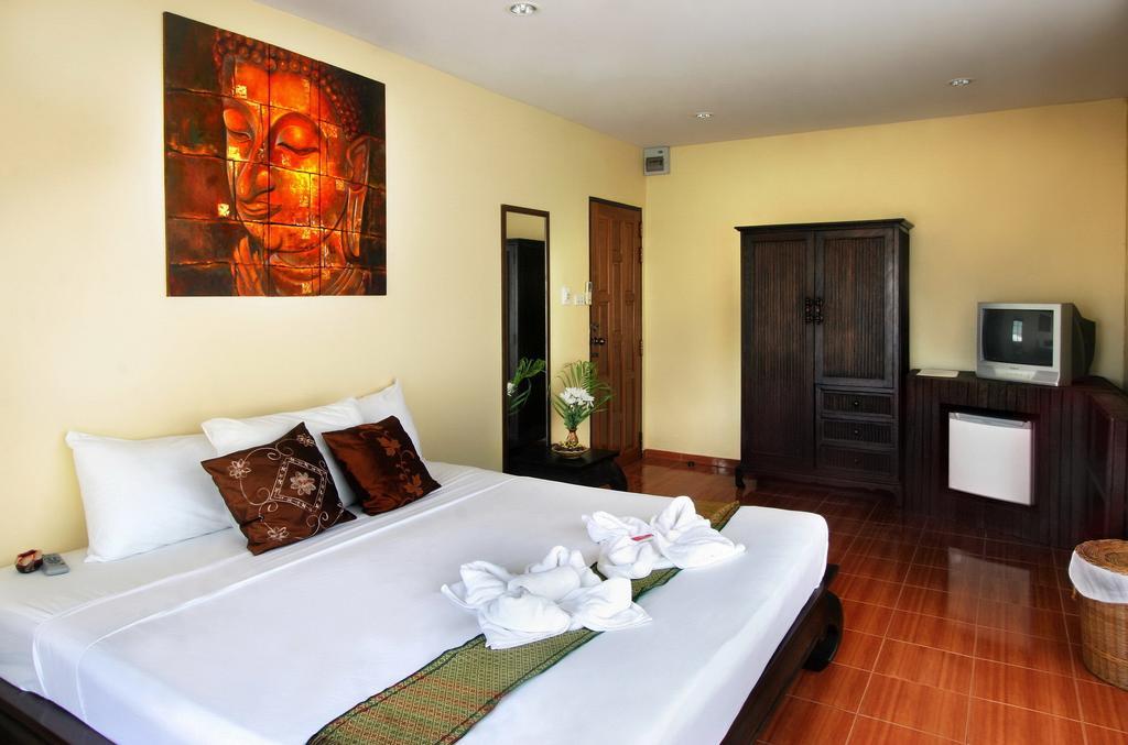 Karon Pool Hotel Quarto foto
